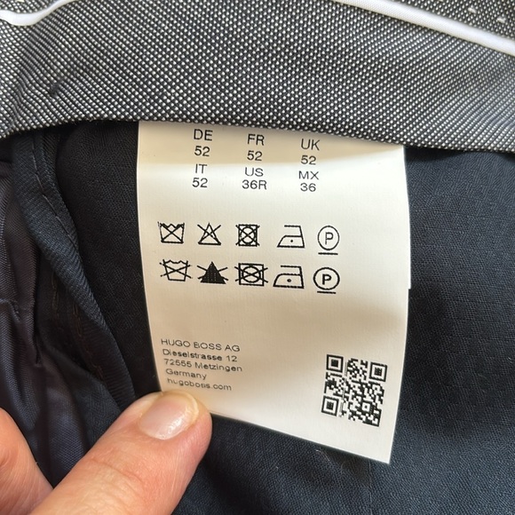 NWT‼️Hugo Boss Leenon Dark Blue grid flat front Dress Pants size 36R/ 29”inseam - Picture 5 of 9